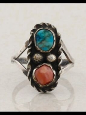 Vintage Sterling Silver Turquoise and Coral Navajo-Style Ring